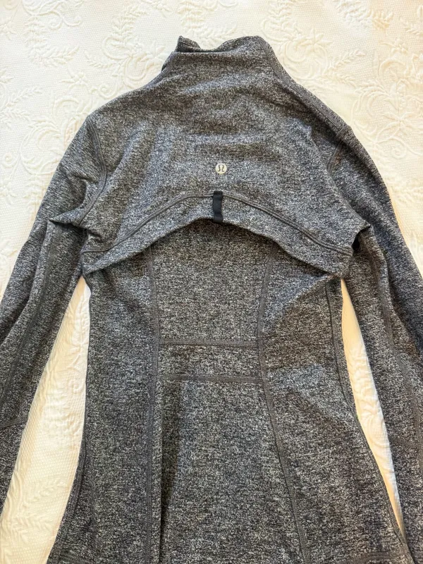 Lululemon Jacket Define - Image 4
