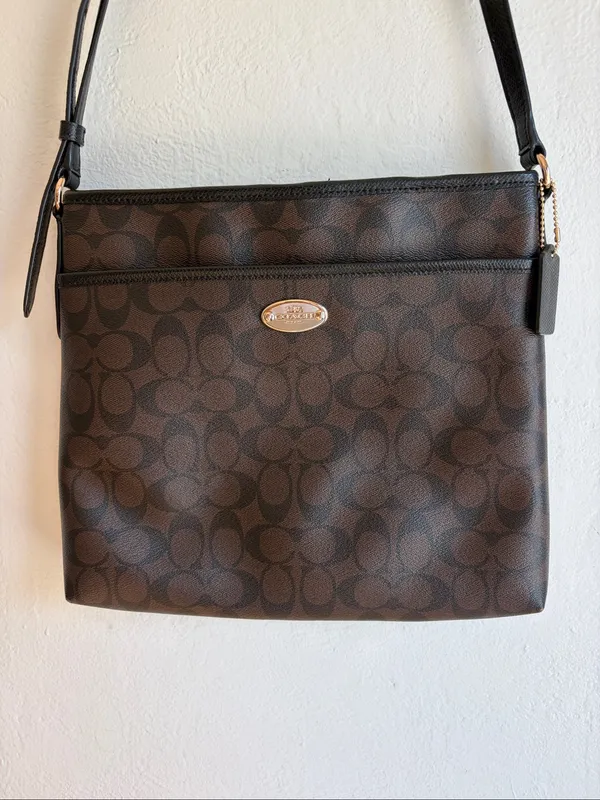 Coach Signature File Crossbody Bag Brown big C logo - Image 2