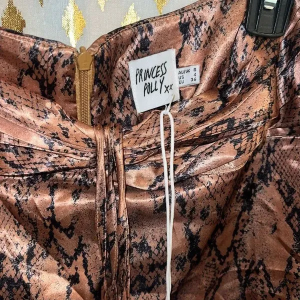 NWT Princess Polly snakeskin print mini skirt silky satin size 4 - Image 5