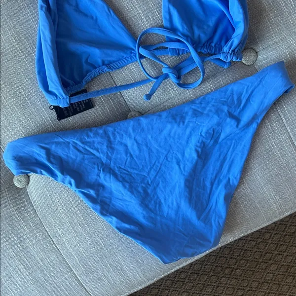 VYB Swim Perriwinkle Blue Two Piece Bikini Set Size Medium - Image 9