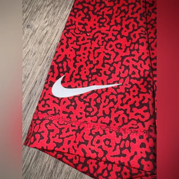 NIKE Pro Dri-Fit Red Capri Compressions - Image 6