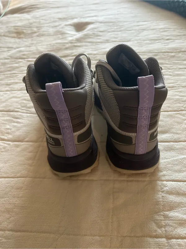 Merrell Women's Gray and Lavender Lace-Up Hiking Boots - Image 3