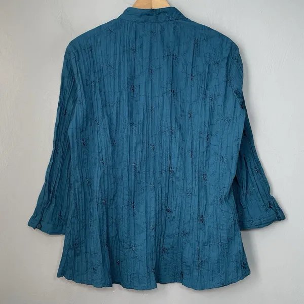 St. John's Bay Teal Eyelet Blouse Size Large Crinkle Empire Waist Embroidered Top Cottage Y2K - Image 5