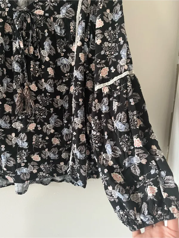 Knox Rose Black Floral Peasant Top XXL Cottagecore Prairie Romantic Poet - Image 4