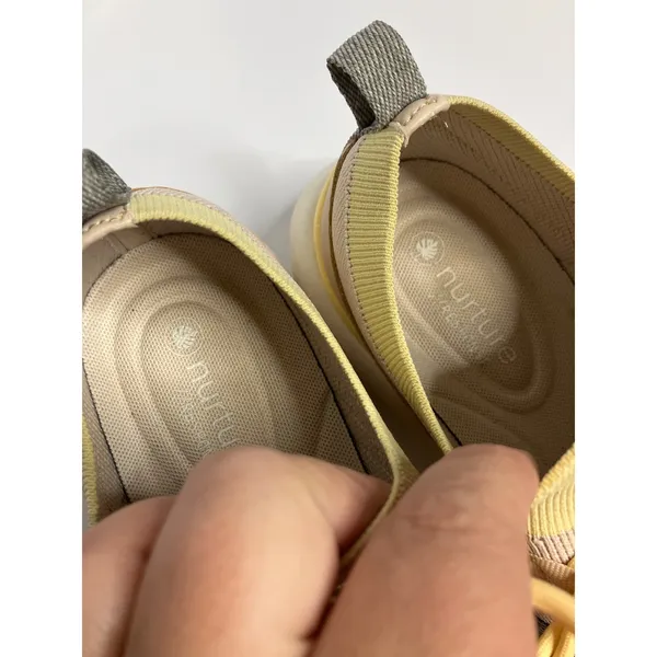 Nurture Boulder Sneakers Womens 9 Tan Yellow Excellent Mixed Media Low Top - Image 2