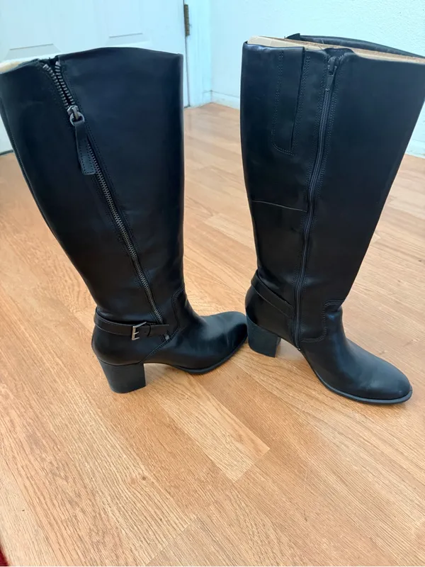 Ecco Black Knee-High Block Heel Leather Boots - Image 4