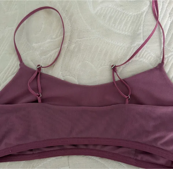 Alo Yoga Bra - Image 3