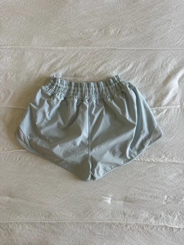 High-Rise Hotty Hot Lululemon Shorts 2.5" light blue - Image 2