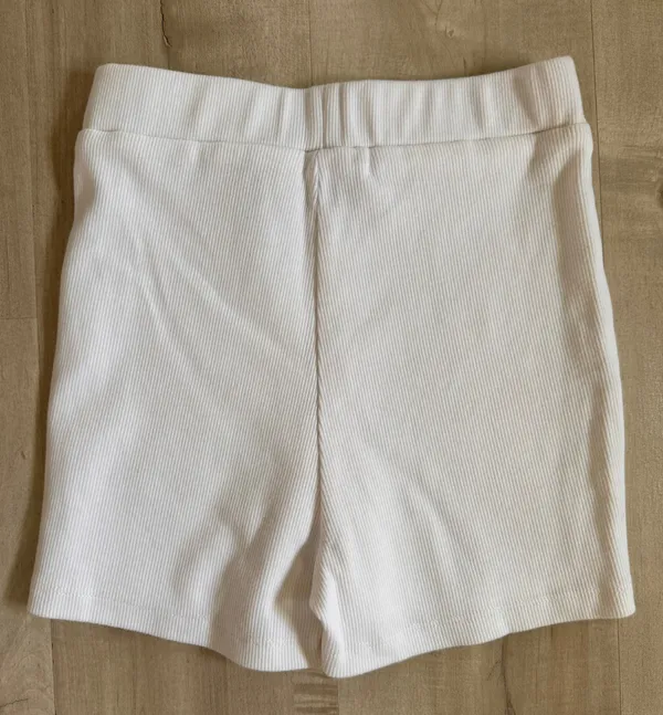 Princess Polly Organic Cotton Bike Shorts - Image 4