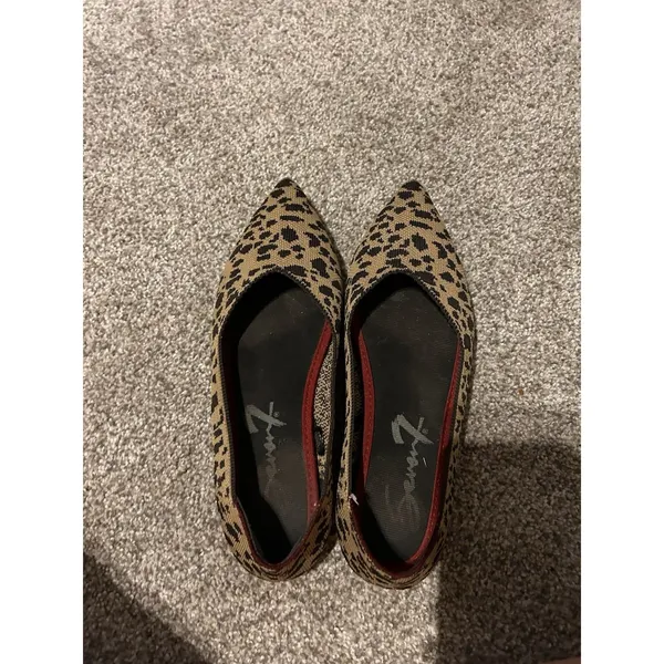 Seven7 Elsa Point Toe Flats Sock‎ Fabric Shoes Women's Sz 8 Animal Print - Image 5