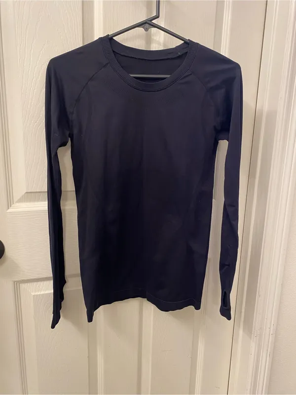 lululemon athletica Black Long-Sleeve Performance Tee - Image 5