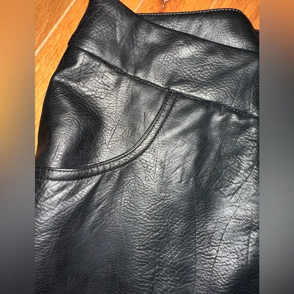 Princess Polly Black Vegan Leather Zip Front Shorts 10 - Image 4