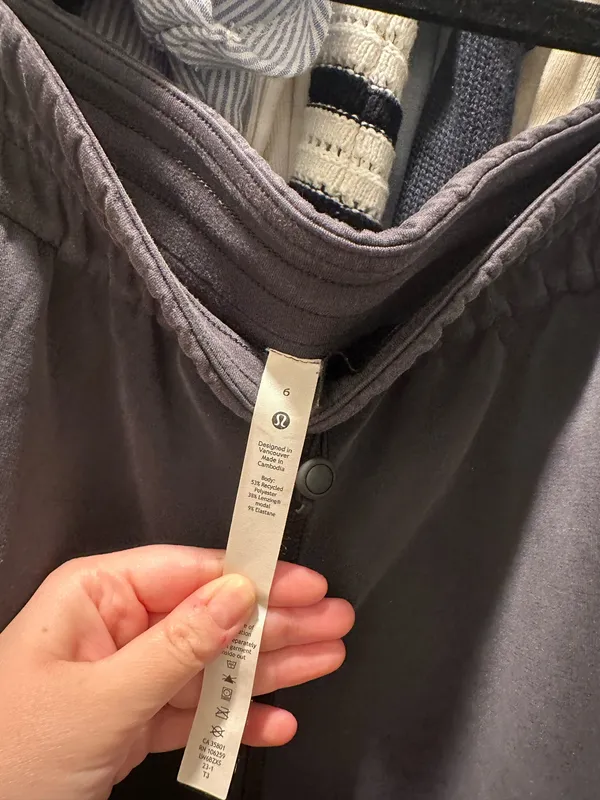 Lululemon Softstreme Capri - Image 4