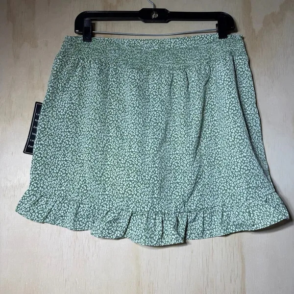 HAVE Women’s Skort Large Green Ruffle Wrap‎ Look Elastic Waist NWT - Image 6