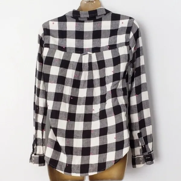 American Eagle Black and White Plaid Flannel with Pink Hearts - Image 3