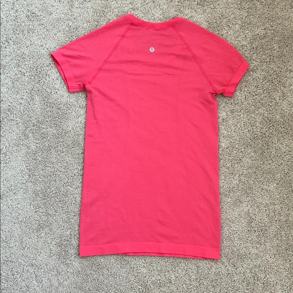 Lululemon top. S - Image 5