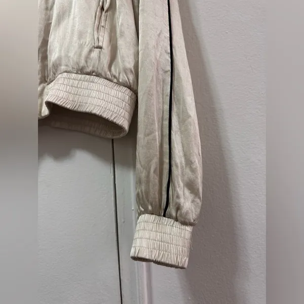 Celebrity Zara Satin Bomber Jacket Zip Down Cream XS - Image 6