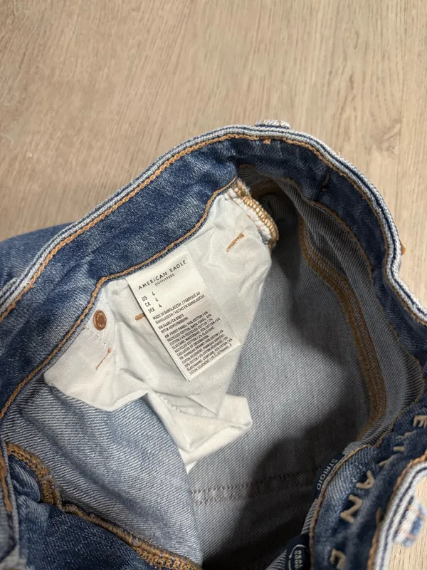 American eagle mom denim shorts  - Image 4
