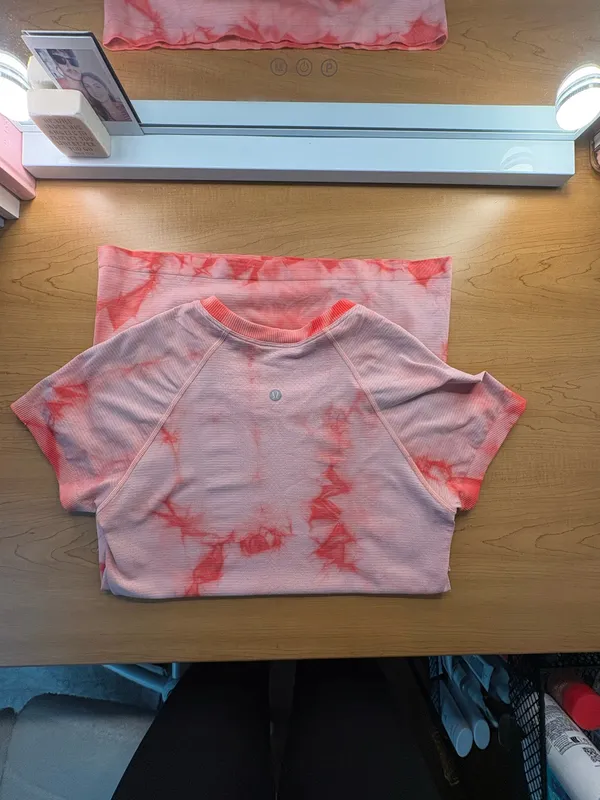 Lululemon Swiftly Tech Short Sleeve - Image 2