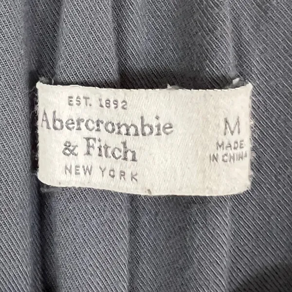 🔥 Abercrombie & Fitch Dark Gray Ruffle Trim Sleeveless Jumpsuit Size Medium - Image 5