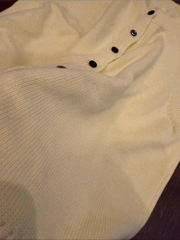 Yellow Sleeveless Button-Front Women's Sweater Vest Size Small - C31-054 - Image 4