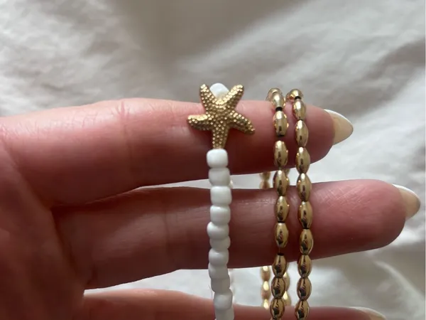 Handmade bracelet set (3) • white and gold beads - Image 4