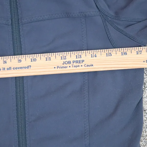 Lululemon Tadasana Get Started Mesh Back‎ Jacket Light Gray Women's 4 Thumbholes - Image 8