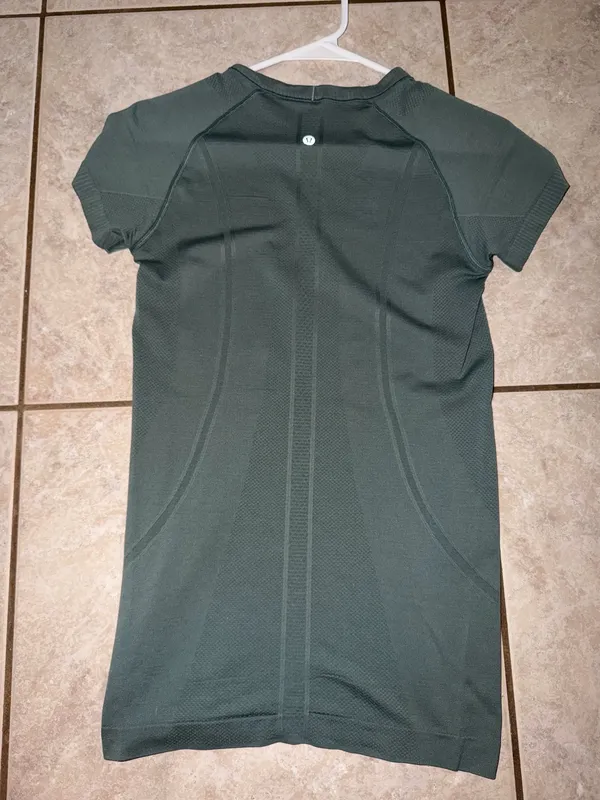 Swiftly Lululemon Tech Short Sleeve - Image 2