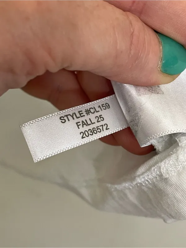 J.Crew Collectors Tee Size L Apple Graphic Print White Cotton Short Sleeve - Image 5