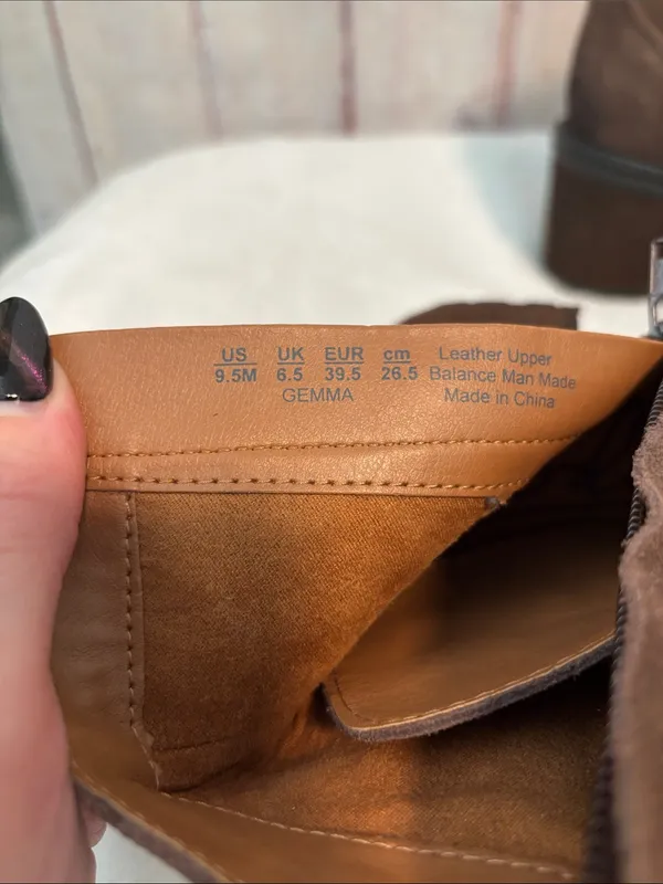 NWOT Zodiac Gemma Booties - Image 8