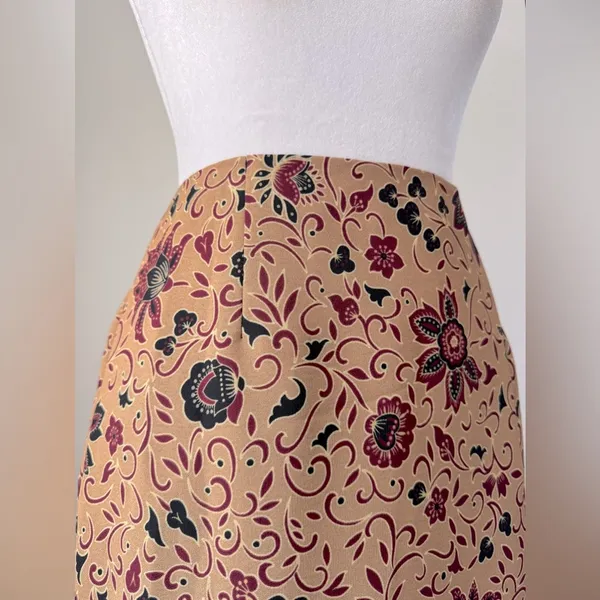 Vintage Y2K Mixit Tan, Burgundy & Black Floral Print Knee Length Wrap Skirt - Image 5