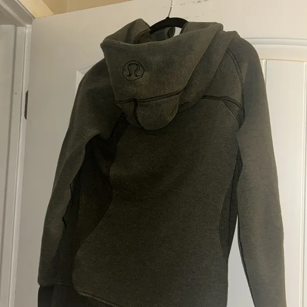 Lululemon Full-Zip Scuba Hoodie - Image 8