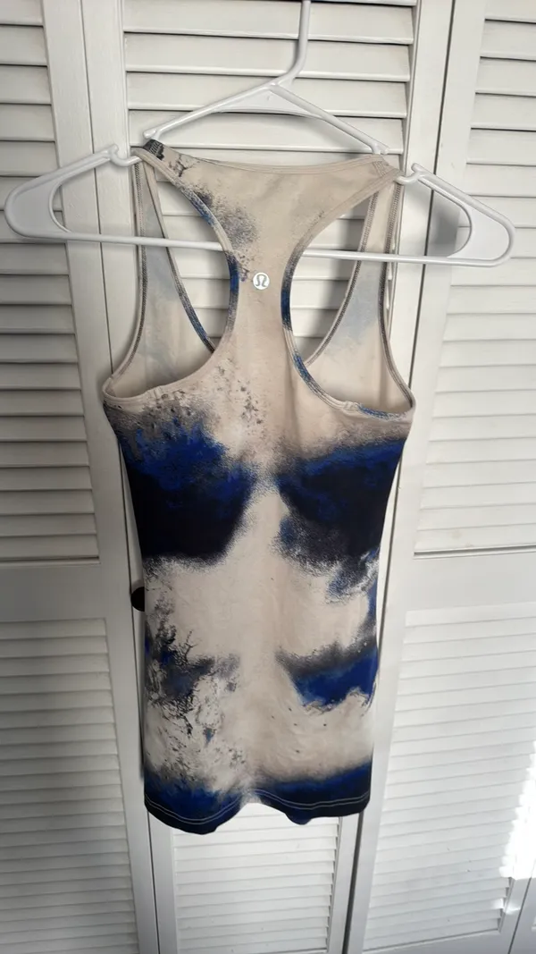 Lululemon Athletica Scoop Me Up racerback tank top featuring a Milky Way marble print. - Image 2