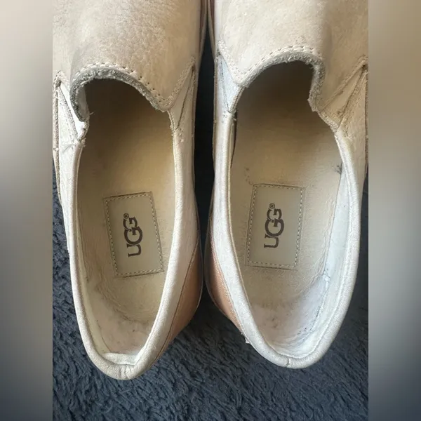 Ugg Leather Adley Slip on Shoes Size 7 - Image 8