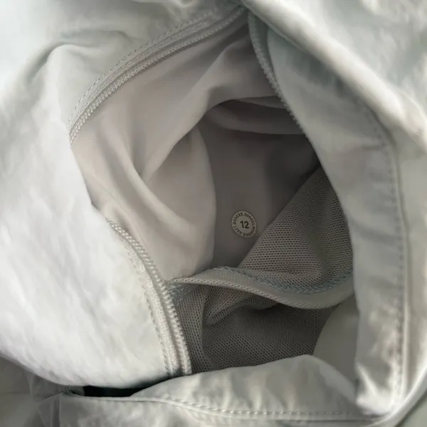 Lululemon Always Effortless Jacket - Image 11