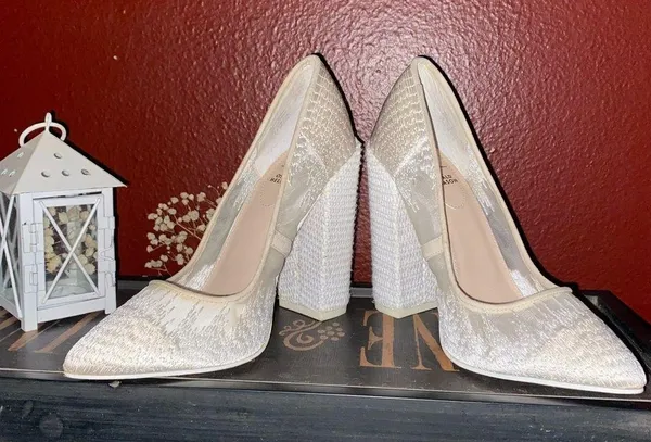 ALDO X OSTWALD HELGASON ZOWIE White Lace Bridal Block Heels Size 7.5 - Image 5