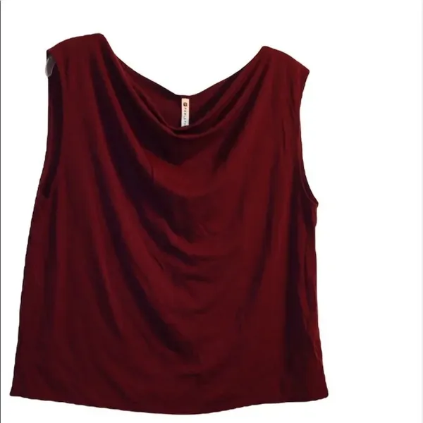 ✨ Adeline Short-Sleeve Tee Tee✨ - Image 3
