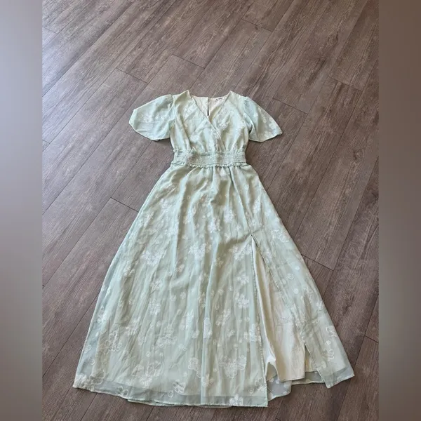 SISSYAKI Elegant Green Maxi Dress - Image 4