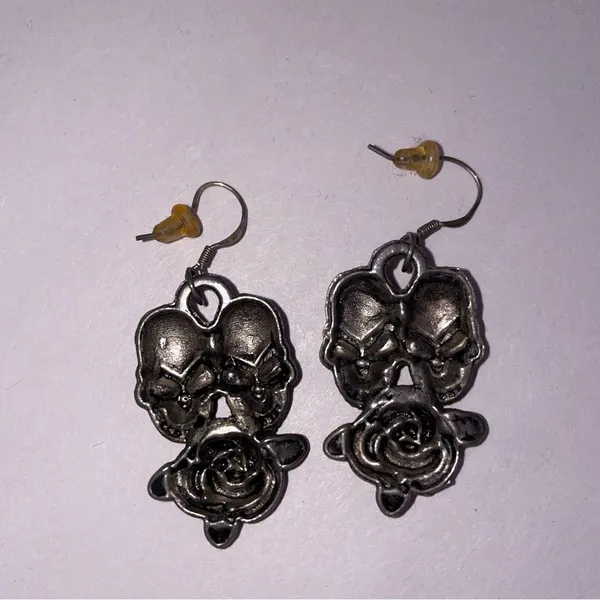 Vintage Silver Double Skull and Rose Dangle Earrings Goth Grunge Punk Witchy - Image 3