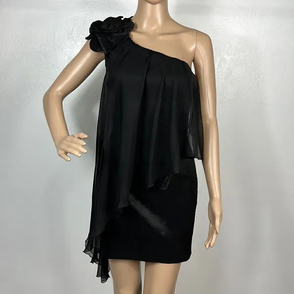 Cache One-Shoulder Black Cocktail Dress with Floral Shoulder Detail - Image 2