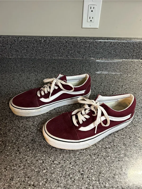 Vans Low-Top Canvas Sneakers in Burgundy and White - Image 2