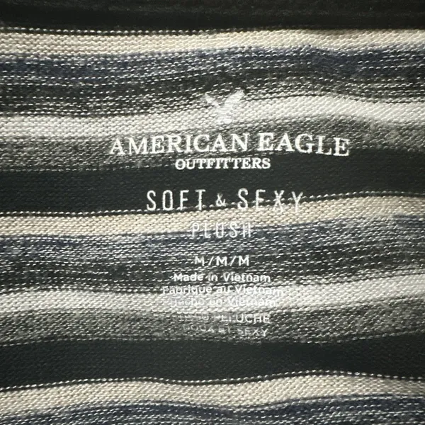 American Eagle Outfitters Soft & Sexy Plush V-Neck Striped Shirt Women's Medium￼ - Image 7