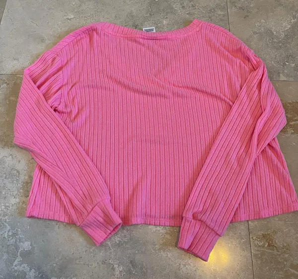 PINK - Victoria's Secret V Neck - Image 2