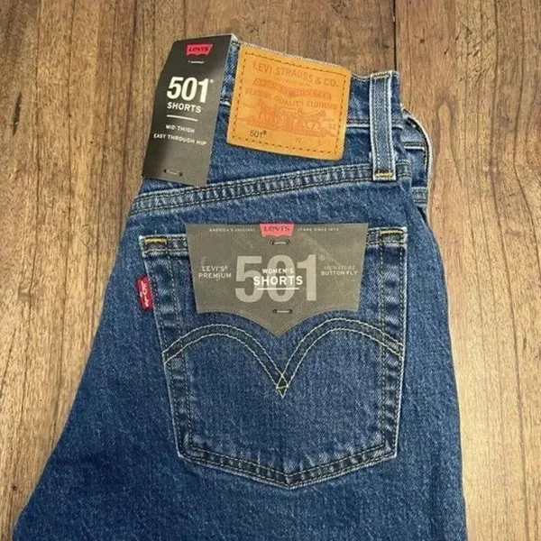 Levi's 501 Mid Thigh Shorts - Image 10