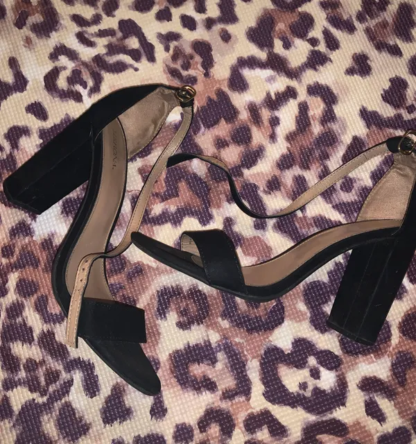 Black Open Toe Heels - Image 4
