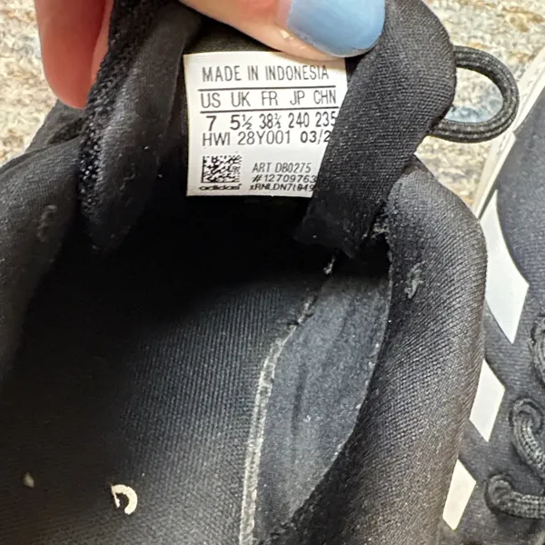 Adidas Cloudfoam Black and White Athletic Shoes - Image 7