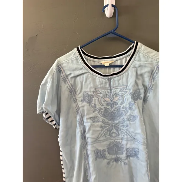 Verge Girl Whitman Top Light Blue Embroidered Striped Mixed‎ Media Tencel Size M - Image 2