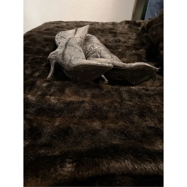 Nine West faux snake skin stiletto knee high boots 6.5 quiet luxury animal - Image 4