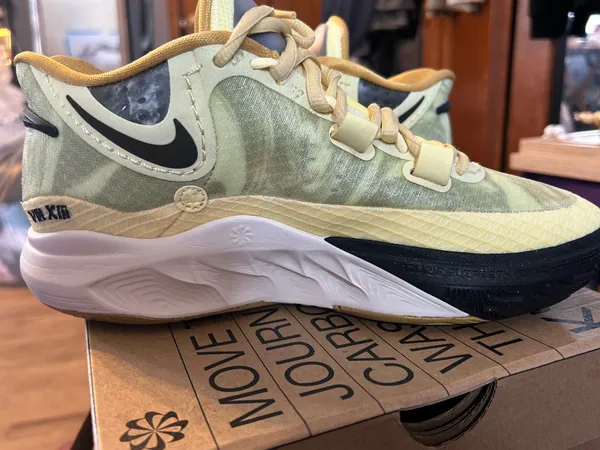 Nike Kyrie 8 Citron Tink Black Wheat Golf - Image 8