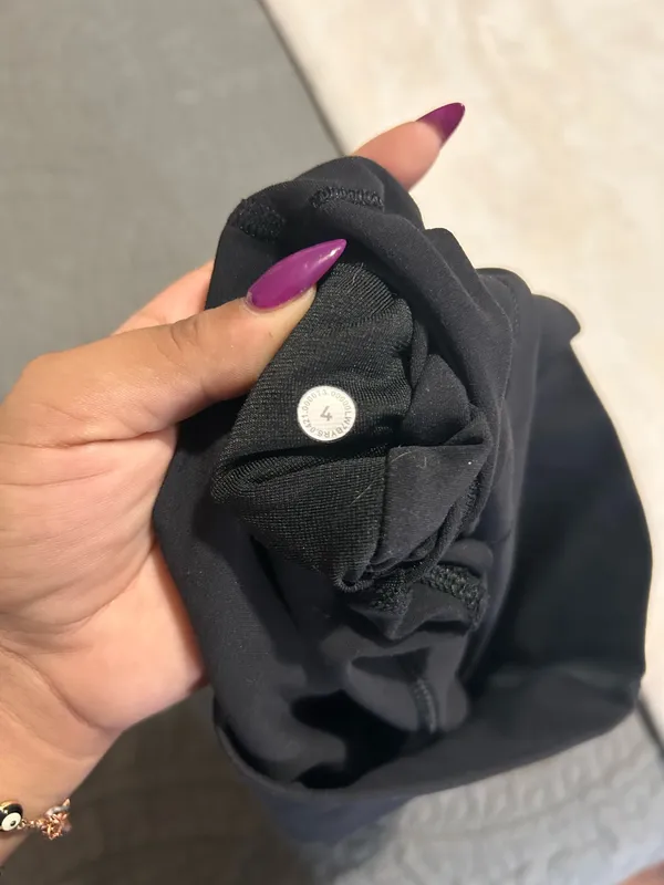 Lululemon Biker Shorts - Image 5